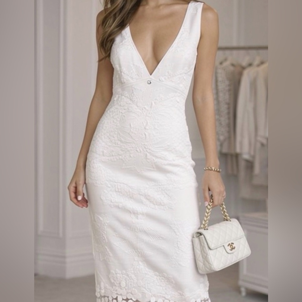 Vintage CHANEL 2006 Cruise White Jacquard Knit Midi Dress